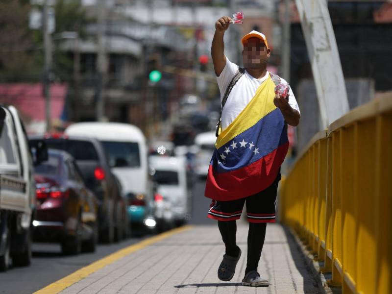 Pese a que los cubanos buscan a Honduras como paso migratorio, la realidad es que hay más venezolanos en las calles de Tegucigalpa.