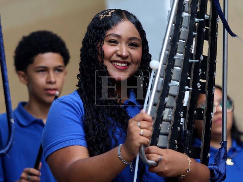 La actitud y una bella sonrisa jamás pueden faltar.