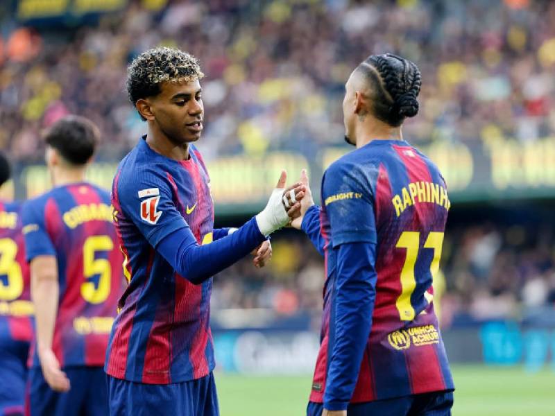 Imágenes del desarrollo del partido.