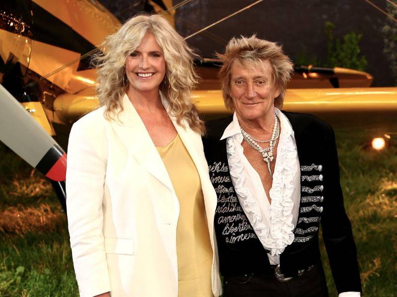 En primera fila, lo aplaudió su esposa, la modelo y fotógrafa británica Penny Lancaster, varios legisladores y funcionarios de la ciudad.