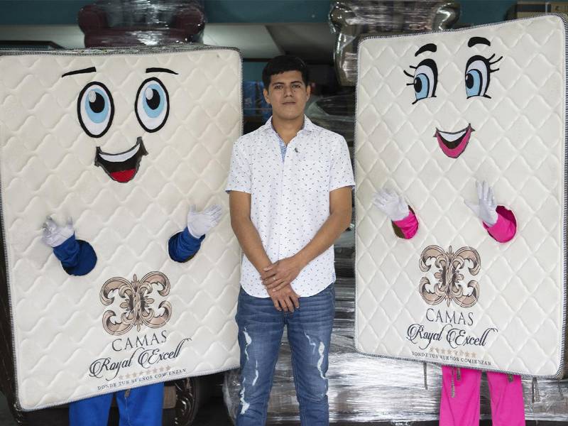 La campaña premia a los colaboradores en esta ocasión Elvis Leiva, fue el afortunado ganador, con Royal Excell ganan todos.