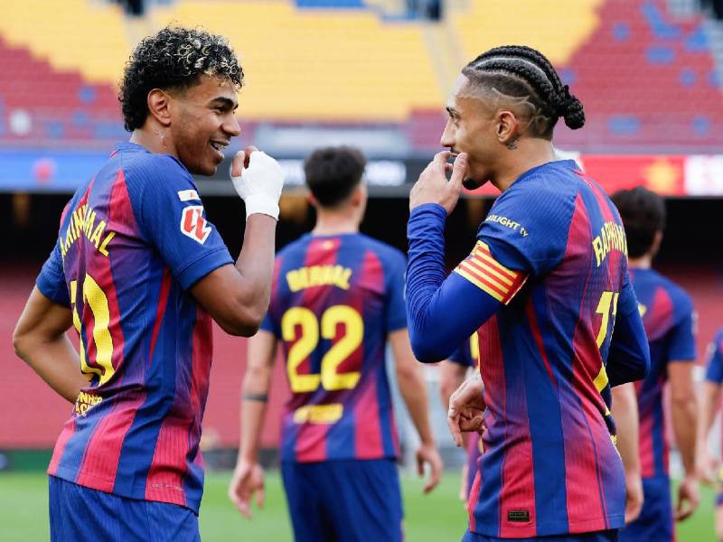 Imágenes del desarrollo del partido.