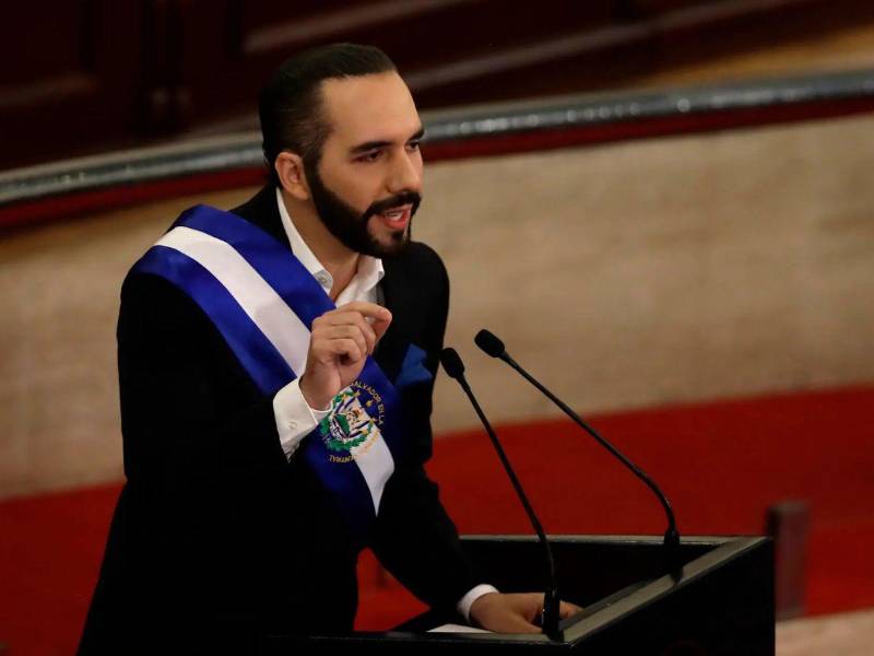 Nayib Bukele actualmente cumple su segundo mandato como presidente de El Salvador.
