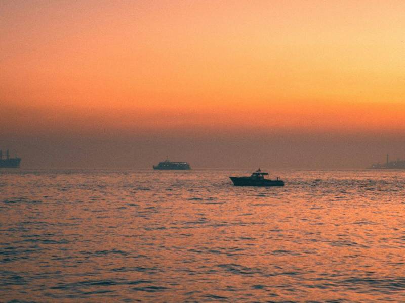 Desde que el pasado 21 de marzo Donald Trump dio 48 horas al Gobierno de Irán para abrir el estrecho de Ormuz, el presidente estadounidense ha prolongado el plazo en varias ocasiones, la última de las cuales expira, si no hay cambios, este próximo miércoles. A continuación los detalles de la importancia del estrecho de Ormuz para Donald Trump y la razón de su frustración.