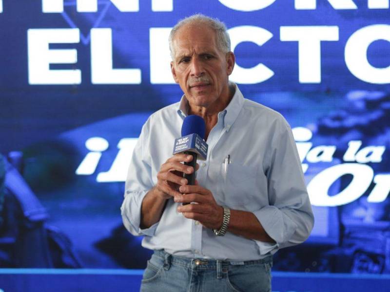 El presidente electo aclaró que la donación del dinero proviene de fondos propios.