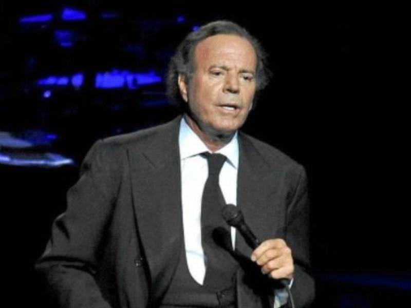 El cantante español Julio Iglesias se solidariza con Venezuela y dice que su cariño sigue intacto.