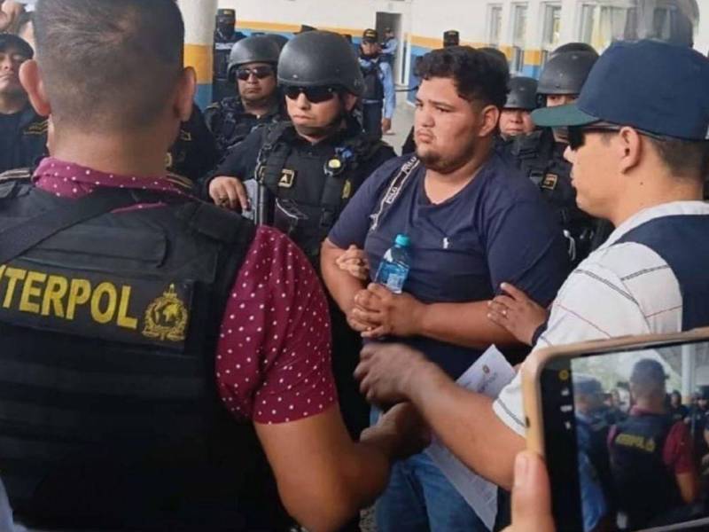 Los acusados fueron entregados por las autoridades de Guatemala a la Policía Hondureña.