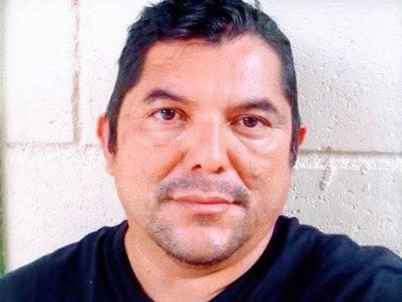 Foto en vida del docente asesinado en el aula de clases.