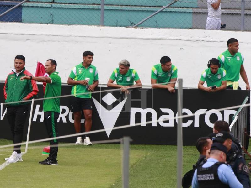 Imágenes del desarrollo del partido.