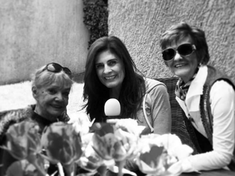 La actriz Karina Duprez, era hija de la fallecida actriz Magda Guzmán y madre de la actriz Magda Karina Duprez.