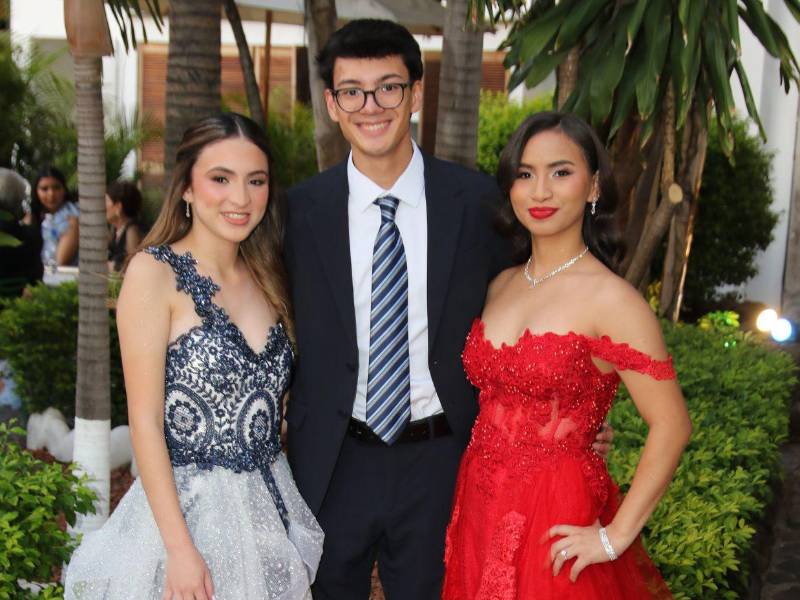 La Elvel School vivió una noche de elegancia y estilo en su Prom Night 2026, celebrada en Tegucigalpa.