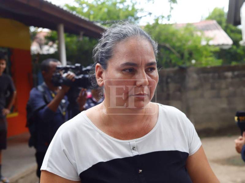 La controversia en torno al caso de la maestra Perla Díaz sumó una nueva versión este viernes 10 de julio, luego de que la madre de la estudiante que grabó el incidente asegurara que los problemas dentro del aula no eran recientes y que varios alumnos tenían temor de denunciar lo que ocurría.
