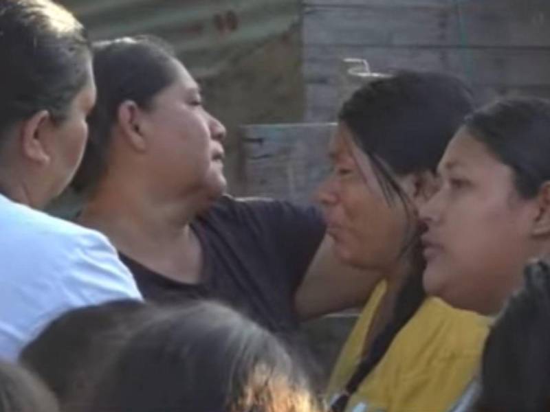 Devastada, Mirta pide a las autoridades que entreguen hoy mismo los cuerpos de sus hijos para poder darles sepultura.