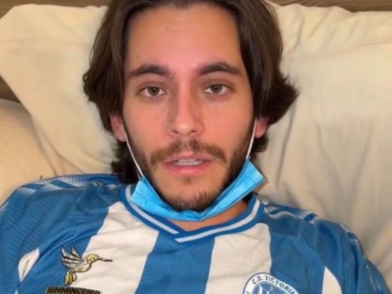 La preocupación se instaló en los últimos días entre aficionados, dirigentes y personas cercanas al Club Deportivo Victoria. Ante las constantes preguntas sobre su estado de salud, Carlos Eduardo Espina decidió romper el silencio y explicar personalmente el difícil momento que ha enfrentado.