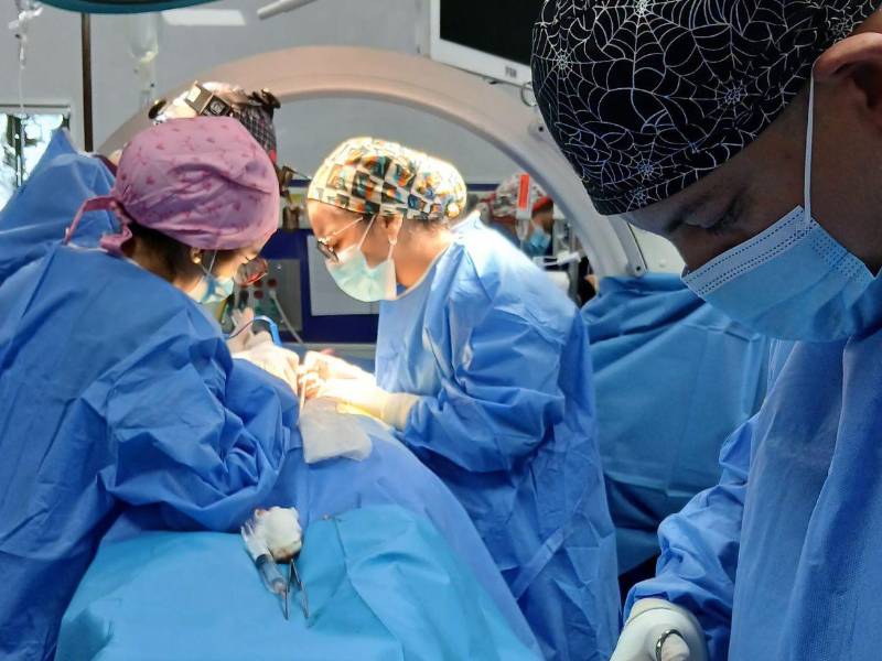 Las autoridades de los hospitales aseguraron que las cirugías no se han paralizado debido a la escasez de anestesia, como se denunció esta semana por parte de médicos.