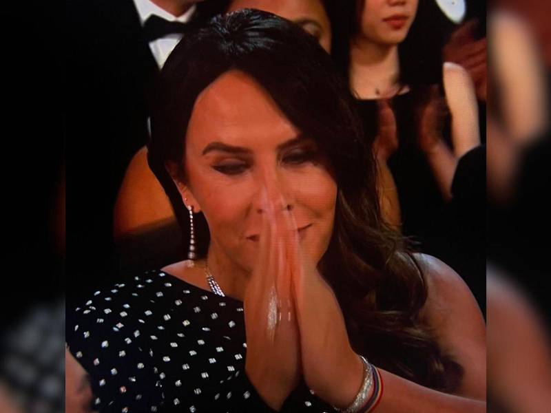 A pesar de la polémica, la actriz asistió a la gala, donde Emilia Pérez lidera las nominaciones con 13 nominaciones.