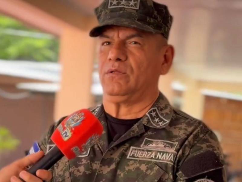 El nuevo comandante de la Fuerza Naval de Honduras es el capitán de navío Juan Antonio de Jesús Rivera.