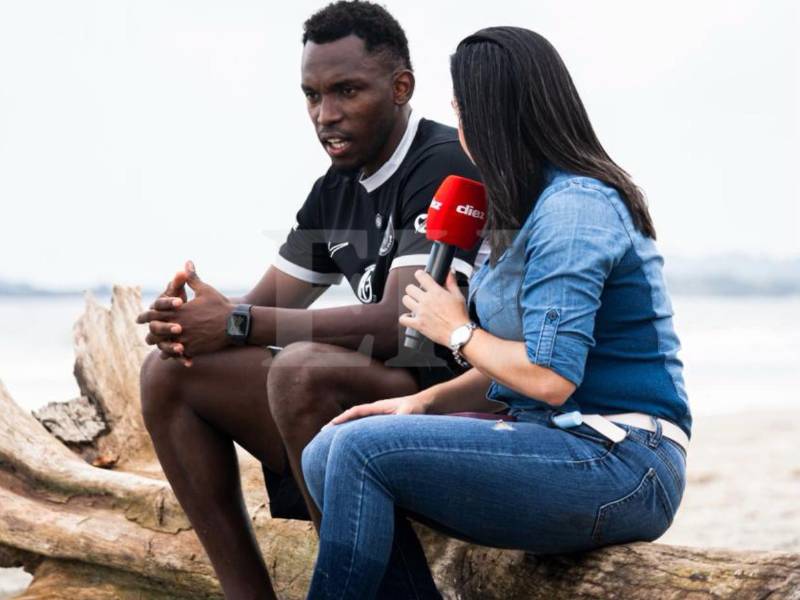 Elis revela que llamó a Rueda para regresar a la H y se refiere al nuevo DT de Honduras