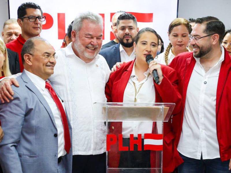 Fabiola Abudoj fue recibida por Jorge Cálix y los precandidatos a alcalde de San Pedro Sula y Tegucigalpa.