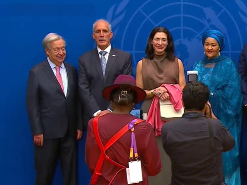 Monique Asfura acompañó a su padre, el presidente Nasry Asfura, en su viaje a Nueva York para participar en la Asamblea General de la ONU, una cita que reunirá a más de 170 líderes y representantes mundiales.
