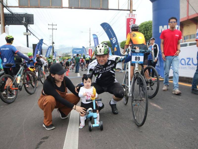 El abuelo y la madre de Luna le inculcan desde muy pequeña la pasión por el deporte.