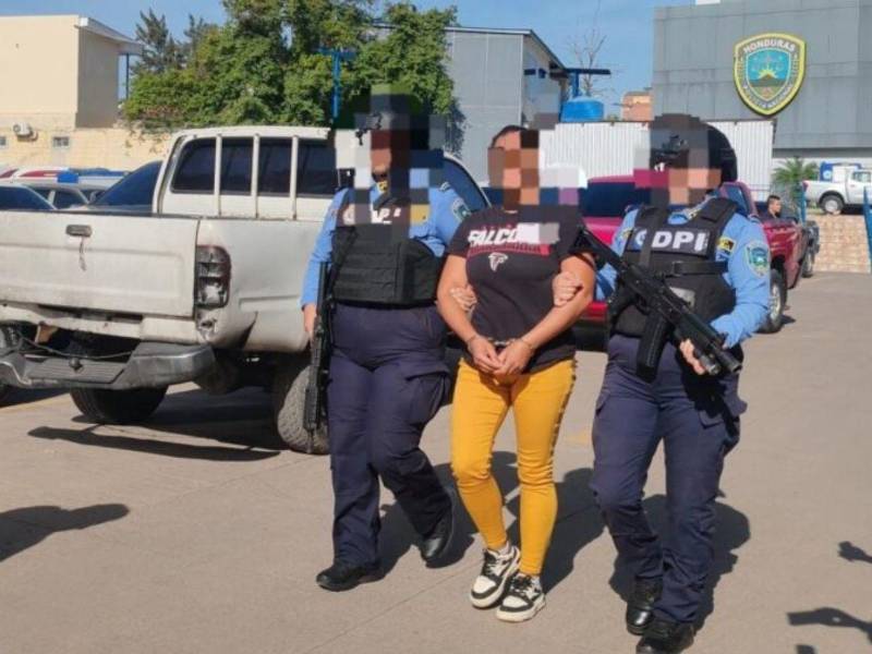 ​La detención se ejecutó en la colonia Torocagua de Comayagüela, tras varios días de vigilancia y seguimiento por parte de un equipo de la División de Delitos Contra la Vida.
