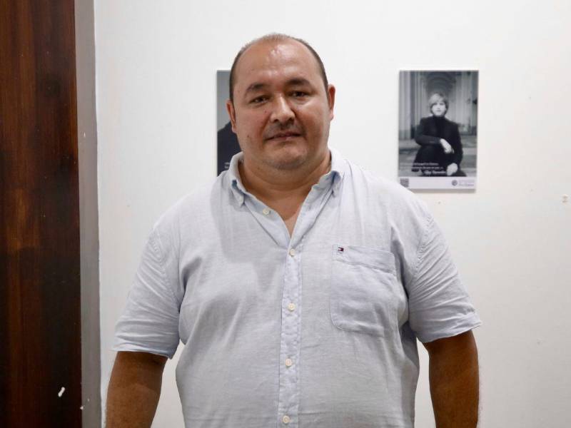 Madrid es creador de la metodología de las Bibliotecas Blue Lupin, un proyecto que fomenta la lectura desde temprana edad.