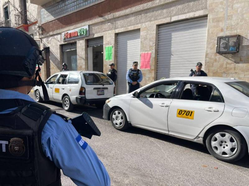 Hasta ahora no existe una denuncia formal por parte de los conductores y tampoco se ha reportado una interrupción en el servicio de transporte que funciona en este punto de la capital.