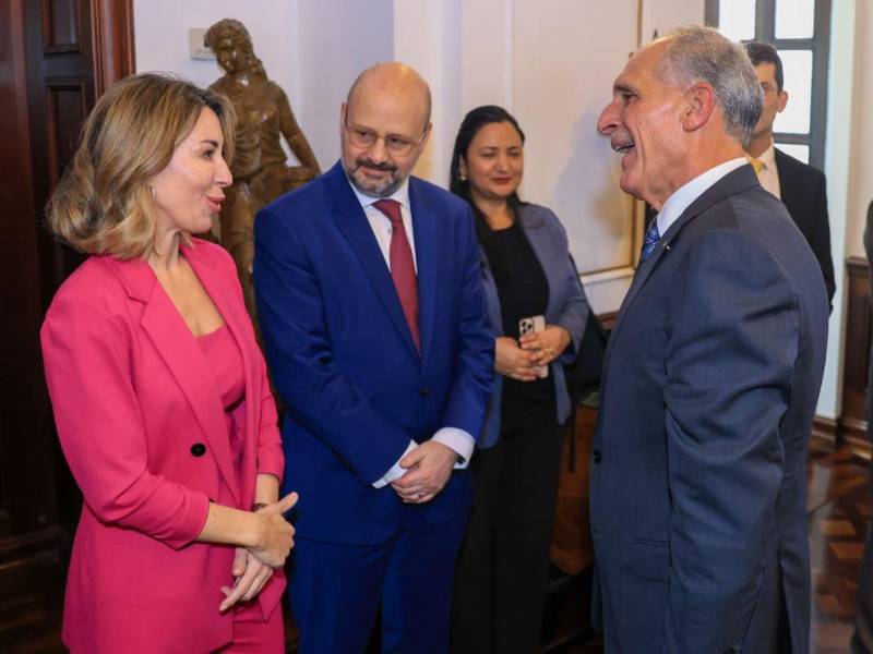 El presidente Asfura estuvo en la reunión junto a su gabinete económico.