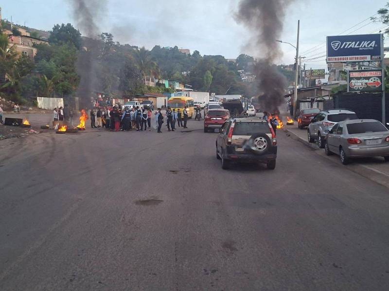 Honduras amanece bajo masivas protestas por los preocupantes aumentos de los combustibles