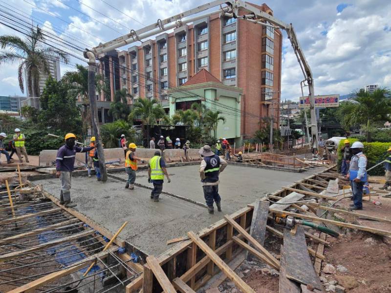 La municipalidad capitalina informó sobre avances en obras como la represa San José y el túnel de Florencia, junto a mejoras en recaudación y trámites.