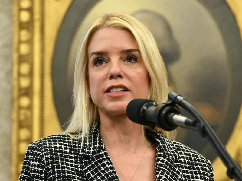 Pam Bondi, la fiscal general de Estados Unidos, confirmó los delitos.