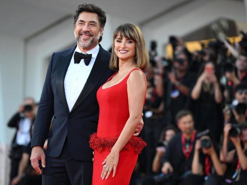 Los actores españoles Penélope Cruz y Javier Bardem a su llegada al estreno de Búnker en el Festival de Cine de Venecia.