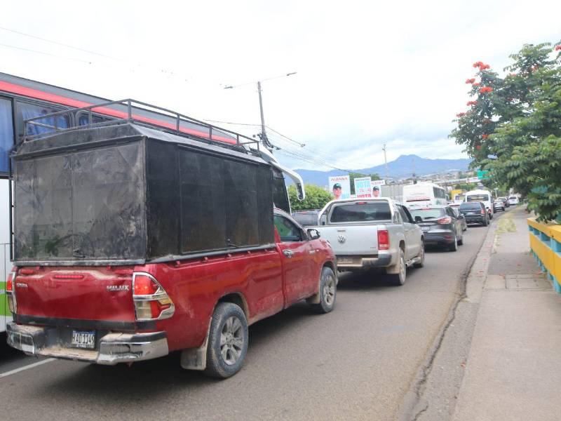 El bulevar Fuerzas Armadas es una de las vías más congestionadas de la ciudad.