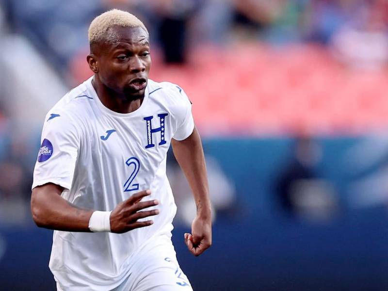 Álvarez formó parte de la Selección de Honduras.