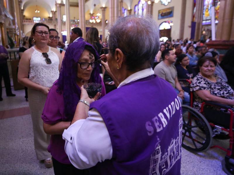 Miles de fieles participaron en las misas del Miércoles de Ceniza en la Basílica de Suyapa, iniciando la Cuaresma con oración y reflexión.