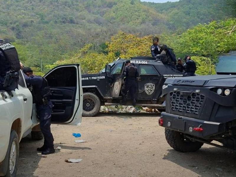 Hasta el filo de este mediodía el operativo policial para la ubicación del sospechoso, cuyo nombre no ha sido confirmado, continuaba activo.