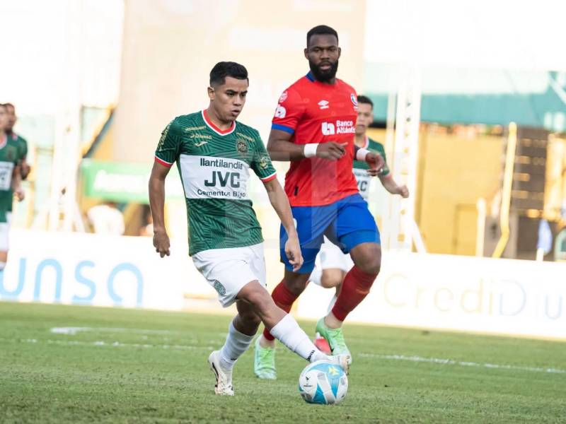 Imágenes del desarrollo del partido.