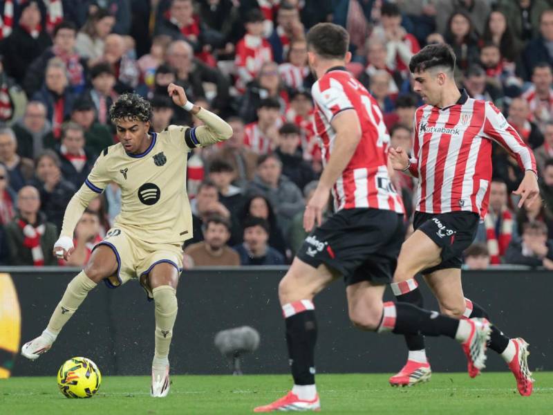 El FC Barcelona no puede fallar en su visita ante el Athletic Club para no dar espacio al Real Madrid.