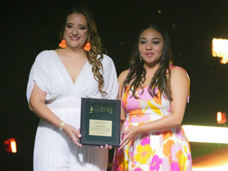 Espresso Americano es galardonado por CANATURH durante la ceremonia de los Premios Copán 2025
