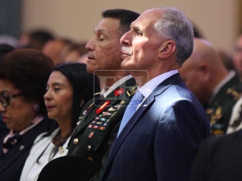 Nasry Asfura agradeció a los diputados que votaron a favor del decreto de emergencia en salud.