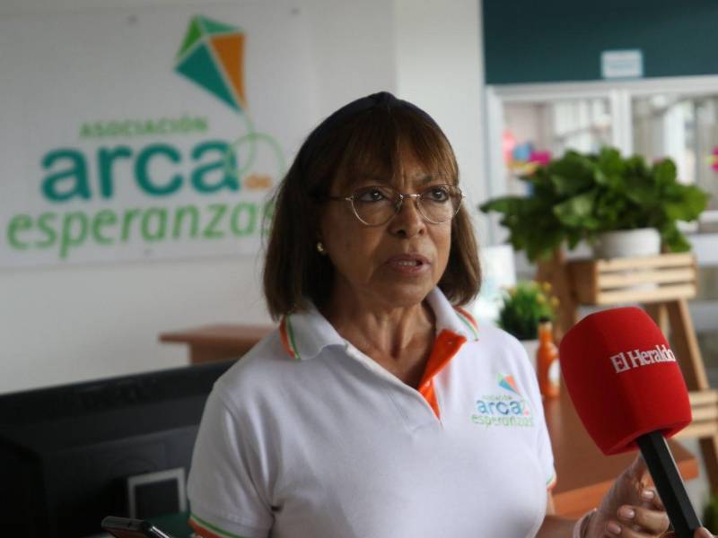 Lorena Castillo fundó la Asociación Arca de Esperanzas en honor a su hijo, convirtiendo el dolor en una misión de amor y servicio a la niñez hondureña