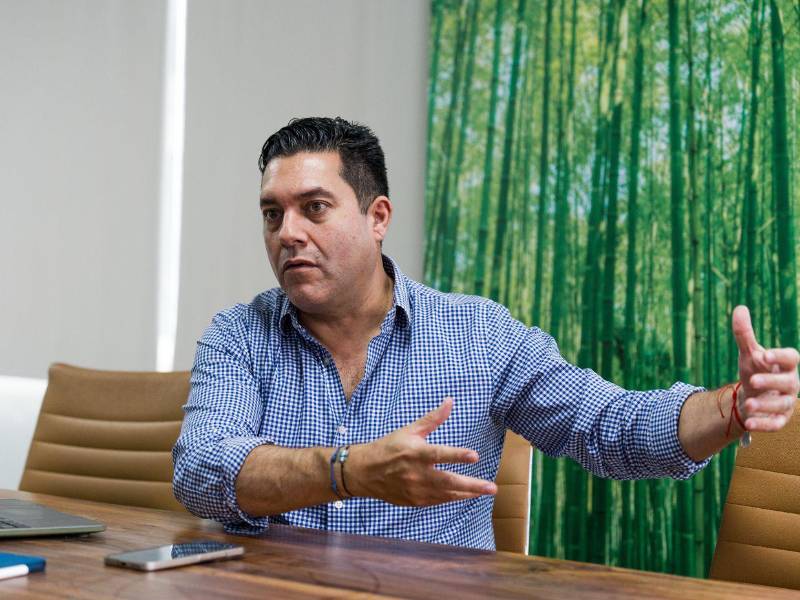 Transporte público moderno, proyectos de represas y ordenamiento de la ciudad forman parte de la visión integral para mejorar la calidad de vida en la capital.