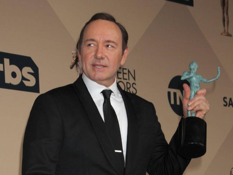 Sobre las acusaciones específicas de Cannon, el actor las tachó de ridículas y negó que los hechos hubieran tenido lugar.