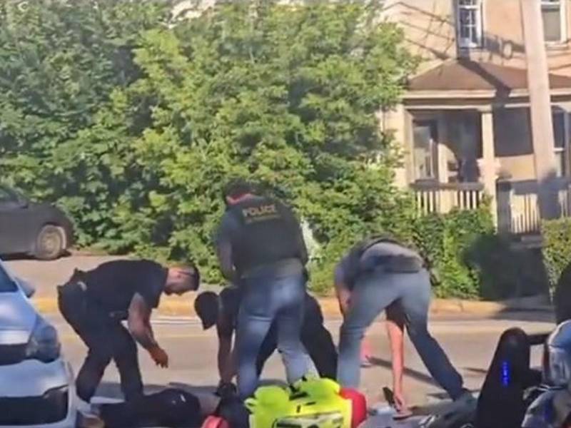 El hecho ocurre días después de otro operativo de ICE en Texas que terminó con la muerte de un migrante mexicano.