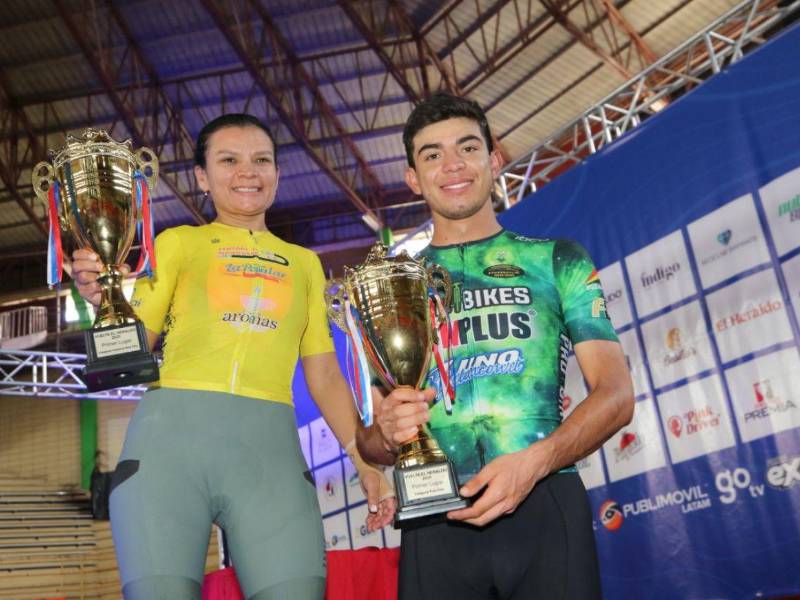 Karen Amaya y Héctor Menéndez fueron los ganadores en las principales categorías de la compentencia.