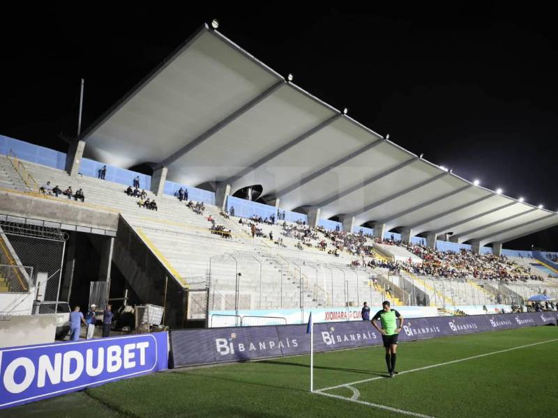 Imágenes del desarrollo del partido.