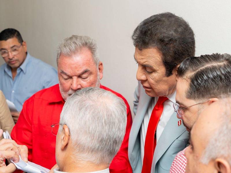 El Partido Liberal estableció dos comisiones para agilizar y transparentar el proceso electoral, buscando un acuerdo.