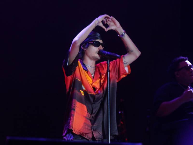 El artista presentó un repertorio que combinó sus temas más consolidados con parte de su material más reciente.