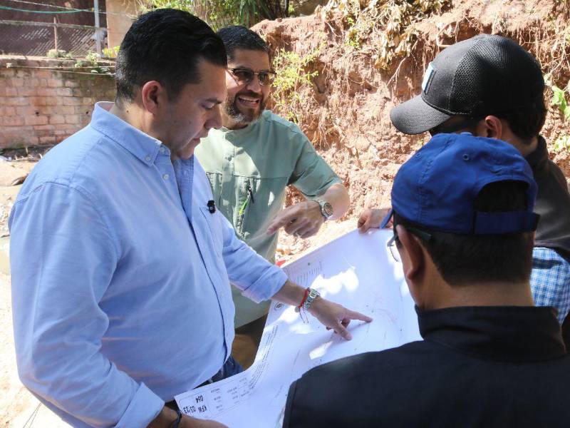 El alcalde Juan Diego Zelaya insiste en construir cinco represas para la capital, pese a que en una zona los grupos indígenas se oponen.